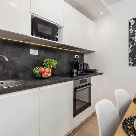 - Palmis Apartment Jadranovo