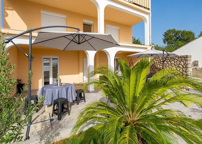 - Palmis Appartement Jadranovo