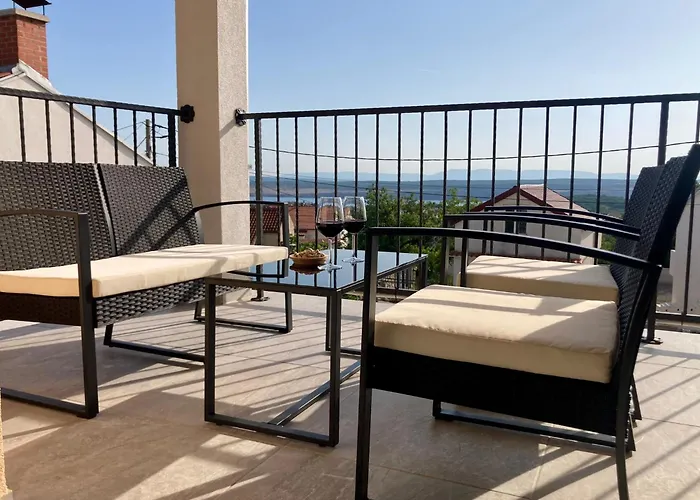 - Palmis Appartement Jadranovo